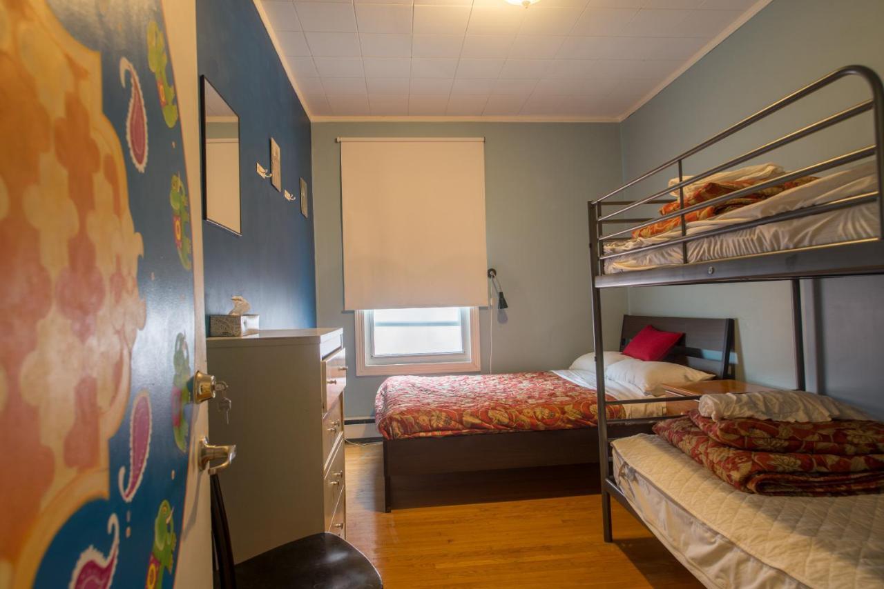 Auberge Du Monde Trois-Rivieres Bagian luar foto