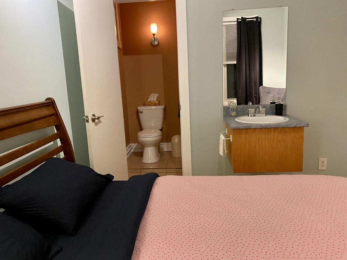 Auberge Du Monde Trois-Rivieres Bagian luar foto