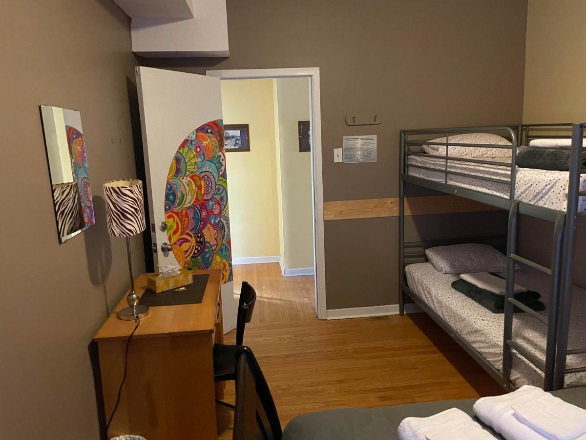 Auberge Du Monde Trois-Rivieres Bagian luar foto